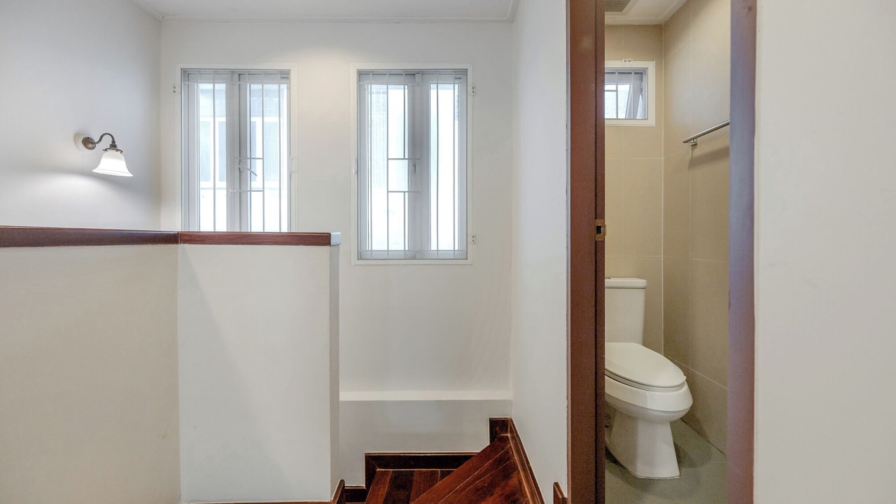 Photo of Bathroom in Chakkrawat