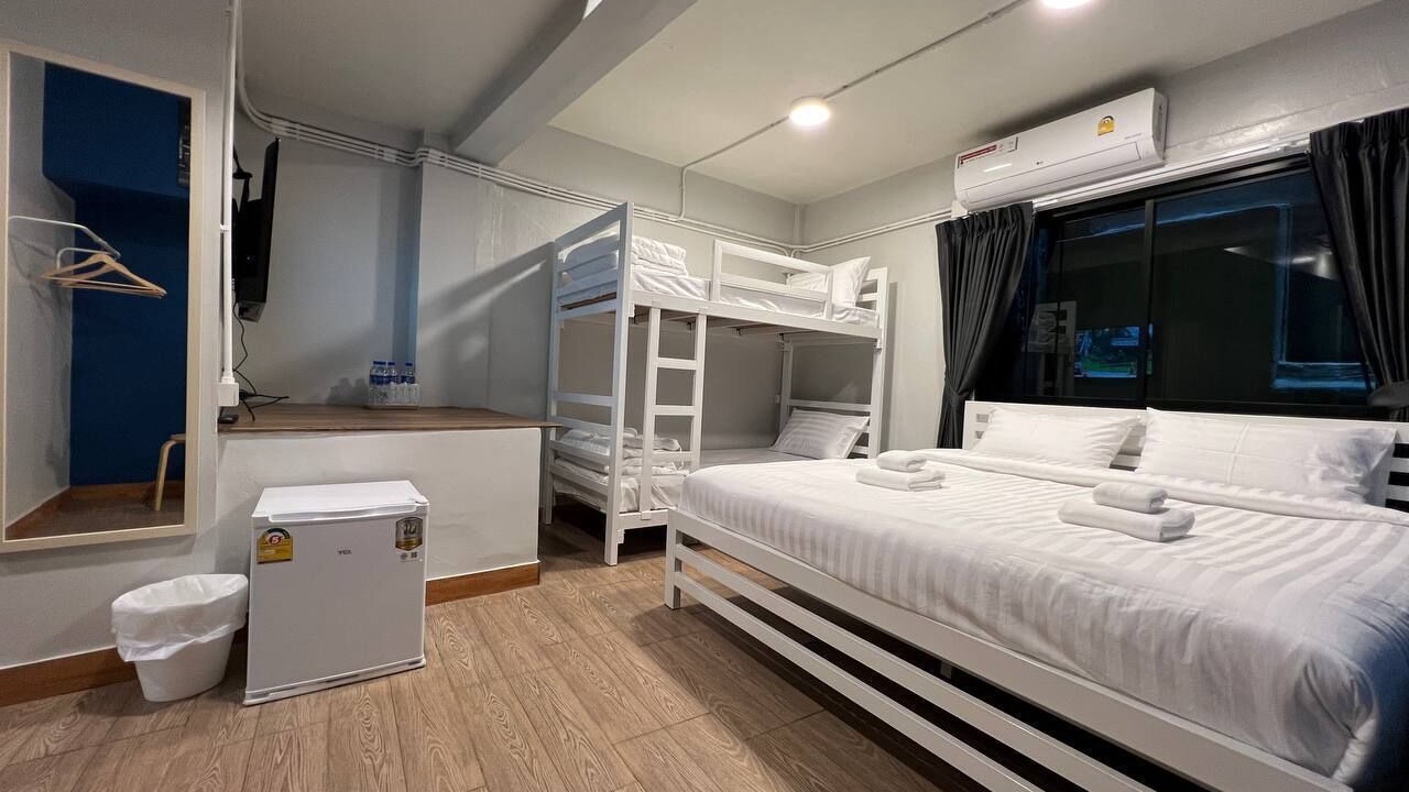 Photo of Bedroom in Thanon Phaya Thai