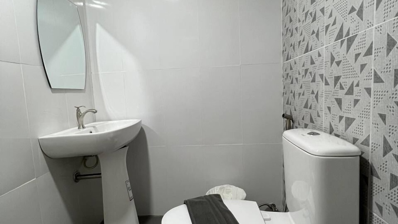 Photo of Bathroom in Thanon Phaya Thai