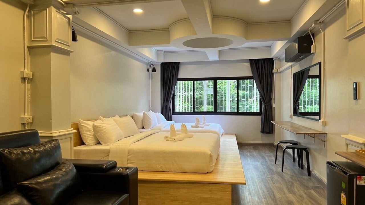 Photo of Bedroom in Thanon Phaya Thai