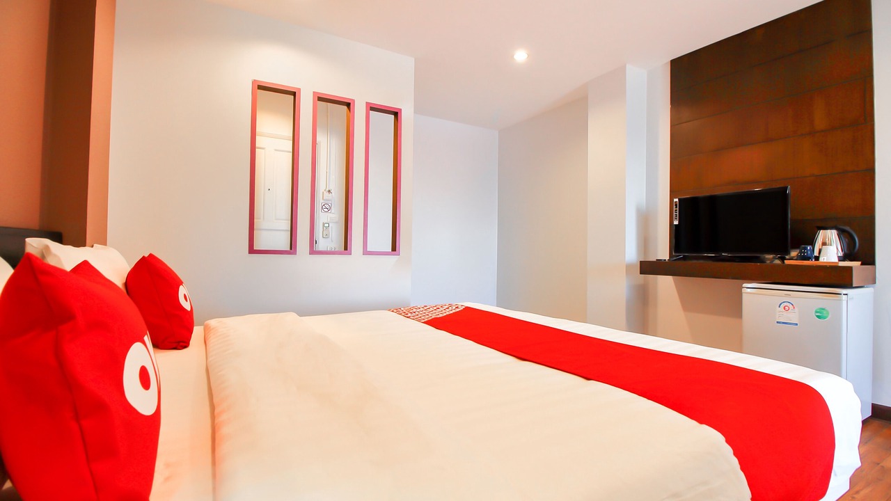 Photo of Bedroom in Racha Thewa