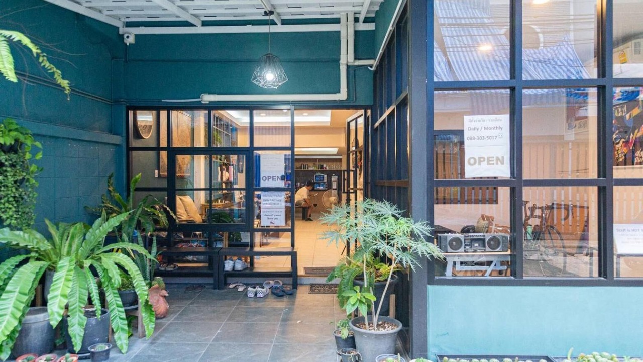 Photo of Outdoor in Khlong Toei Nuea