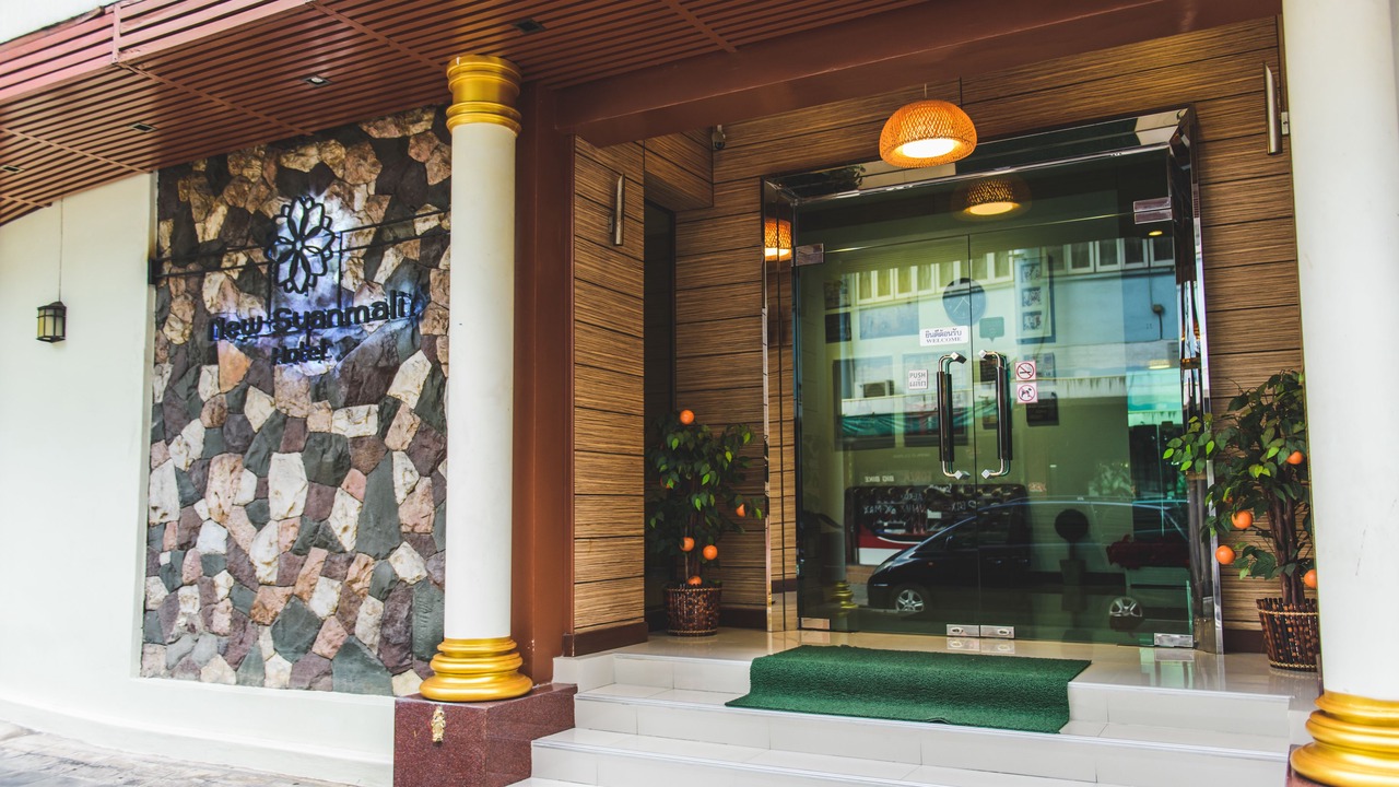 Photo of Outdoor in Pom Prap Sattru Phai