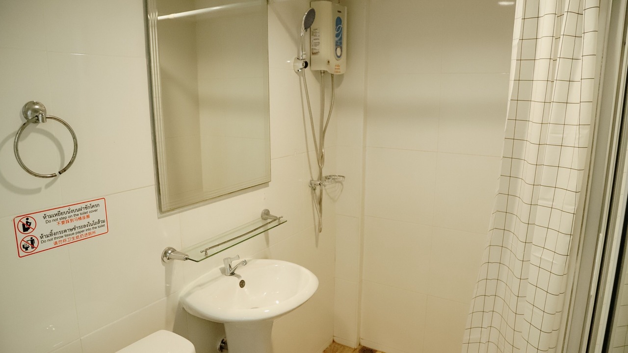 Photo of Bathroom in Lak Si