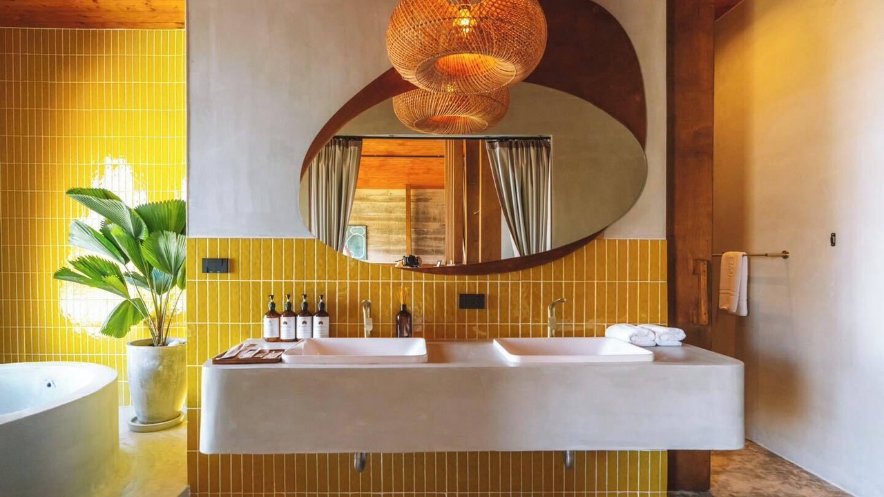 Photo of Bathroom in Pak Nam Pran