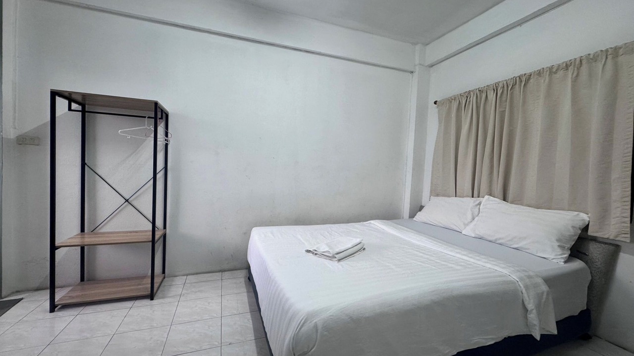 Photo of Bedroom in Dok Mai