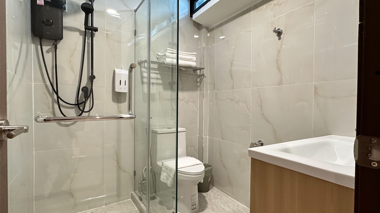 Photo of Bathroom in Khlong Toei Nuea