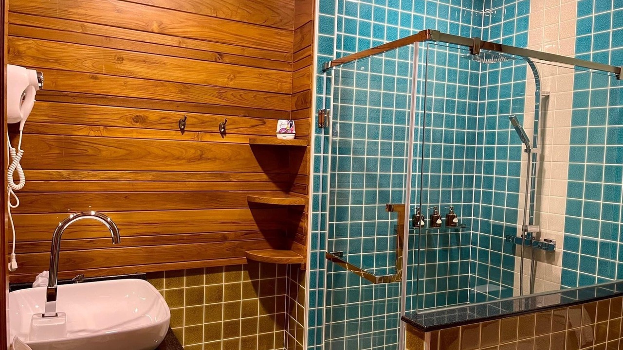 Photo of Bathroom in Tak
