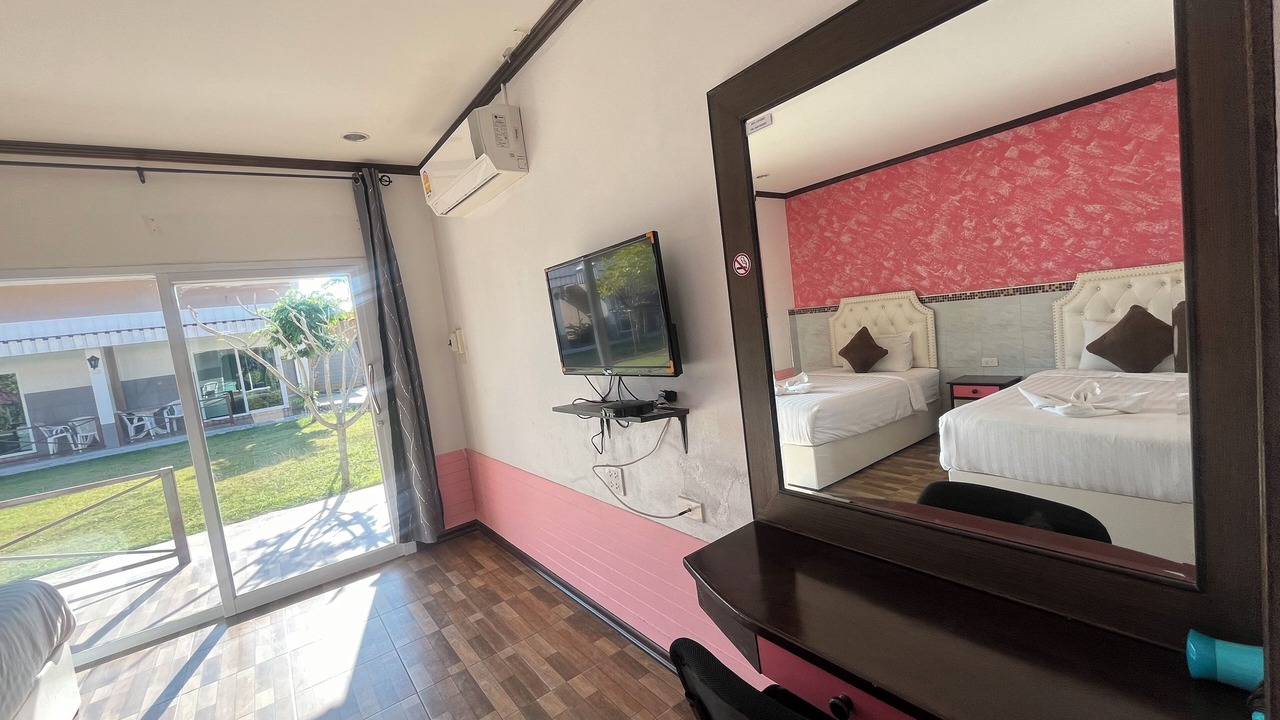 Photo of Bedroom in Chomphu