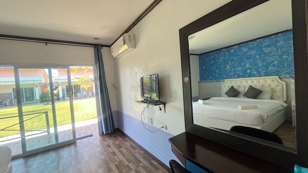 Photo of Bedroom in Chomphu