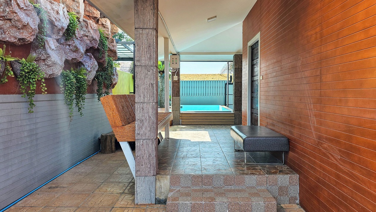 Photo of Patio Balcony in Khao Noi