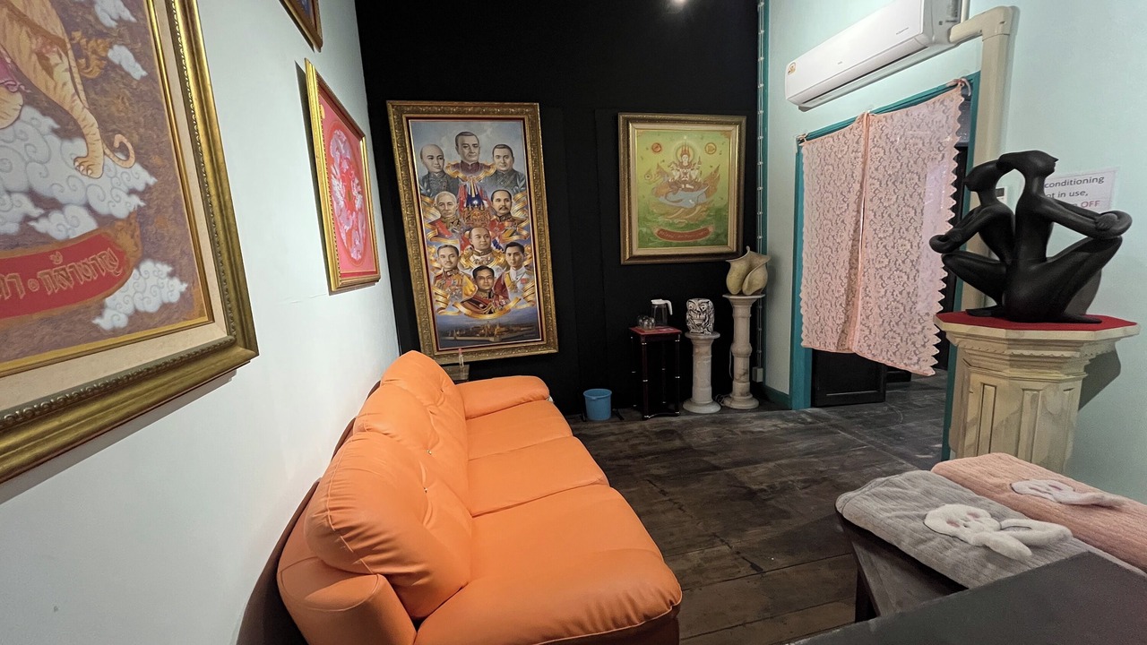 Photo of Bathroom in Dusit