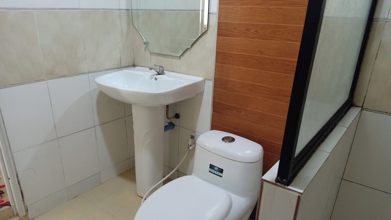 Photo of Bathroom in Tha Wang Thong