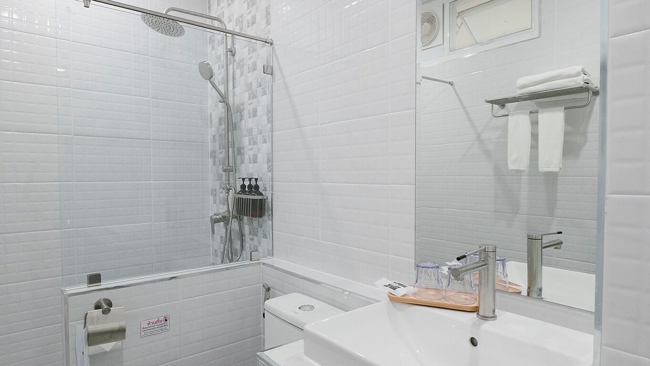 Photo of Bathroom in Nang Lae