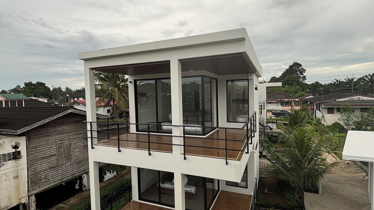 Photo of Patio Balcony in Tha Kham