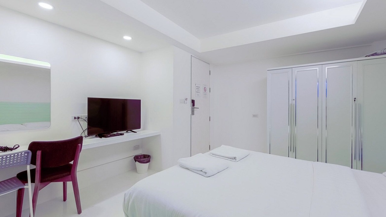 Photo of Bedroom in Embassy District