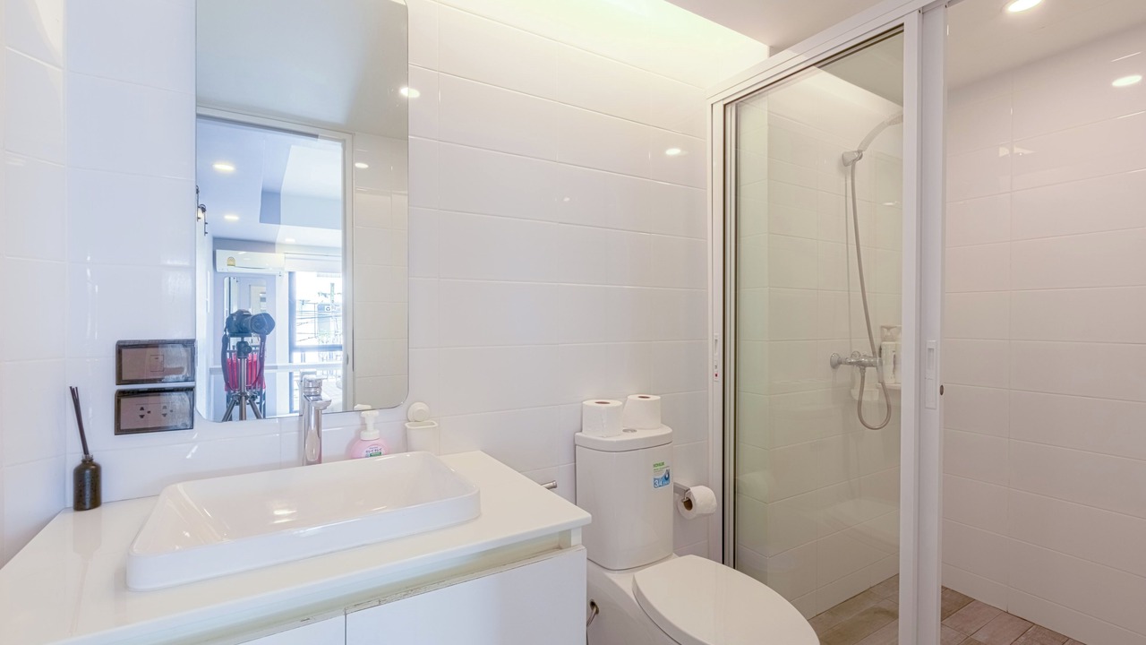 Photo of Bathroom in Embassy District