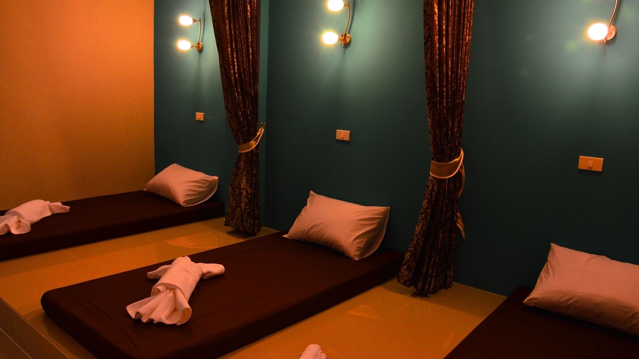 Photo of Bedroom in Racha Thewa