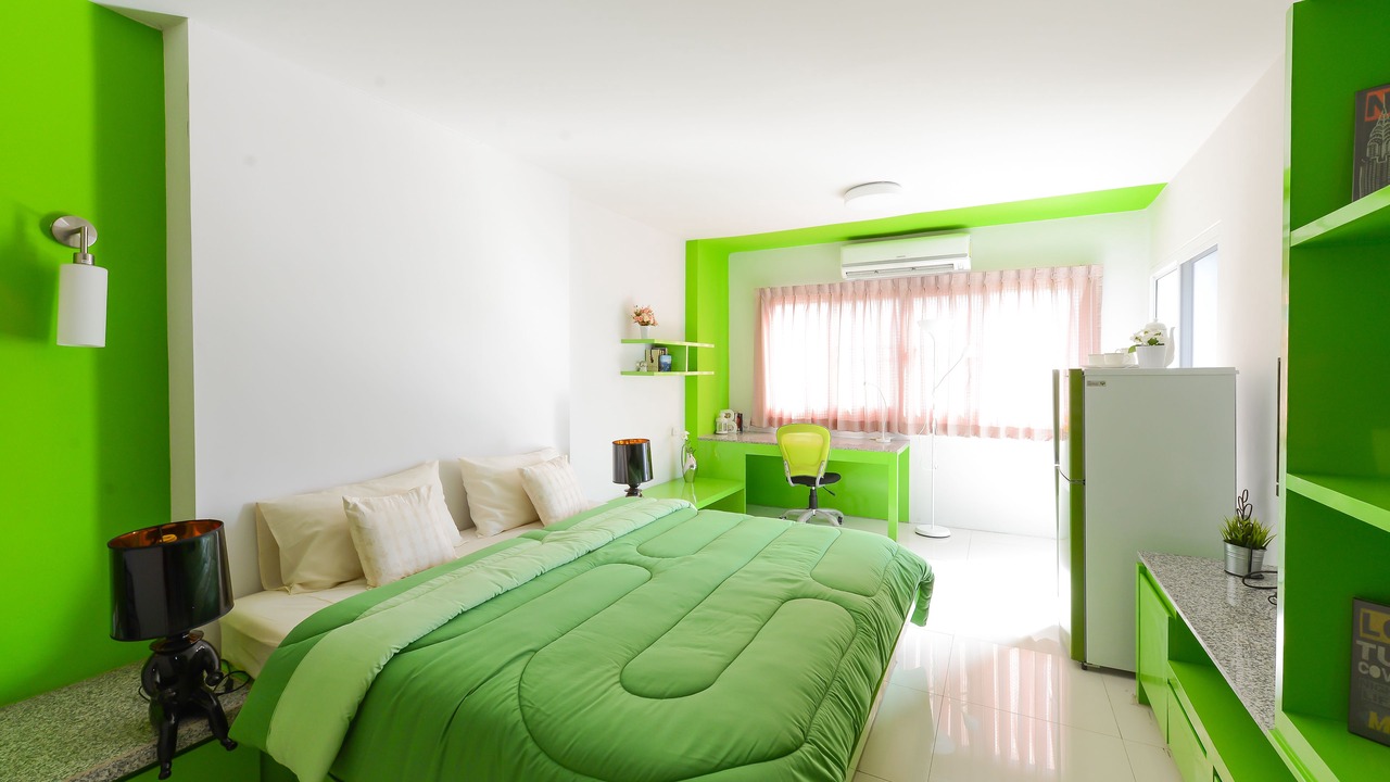 Photo of Bedroom in Thon Buri
