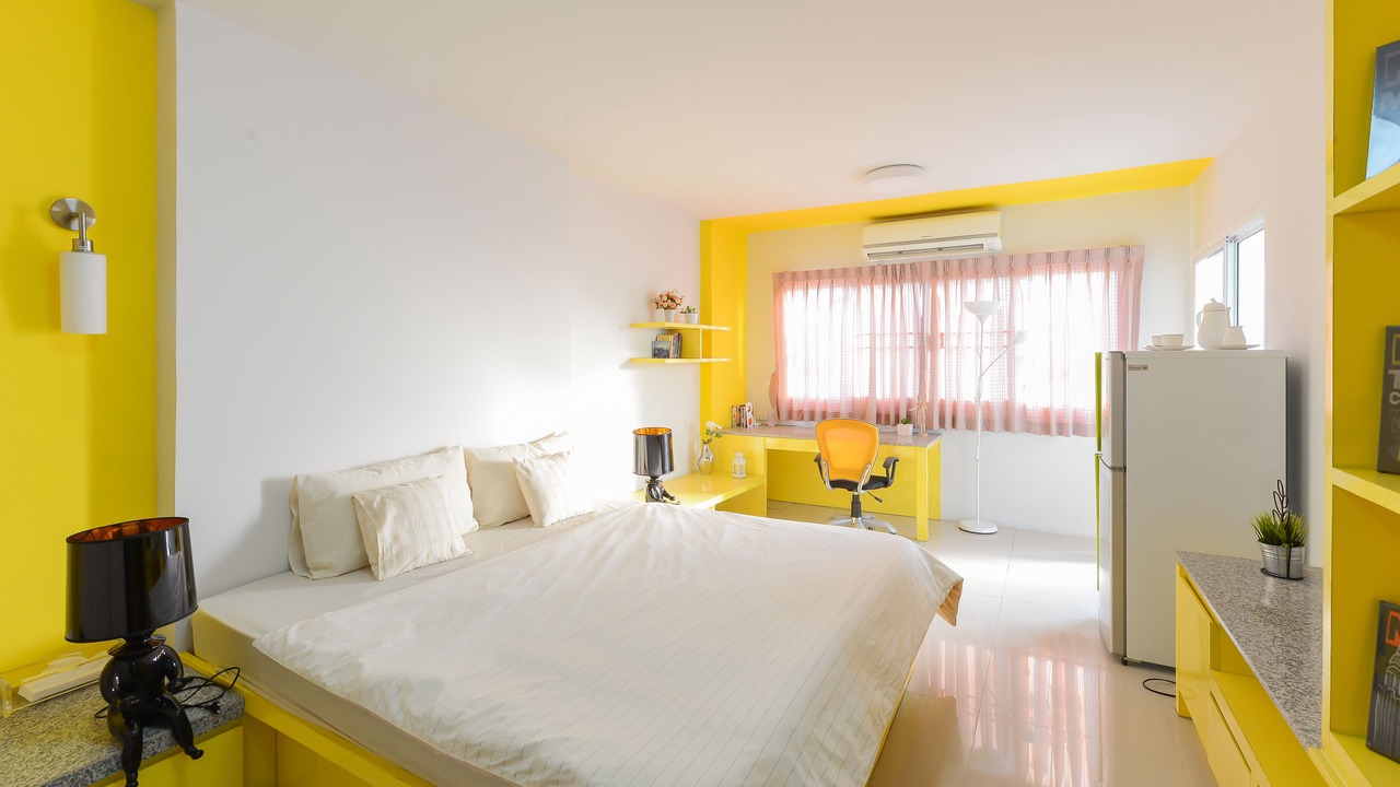 Photo of Bedroom in Thon Buri