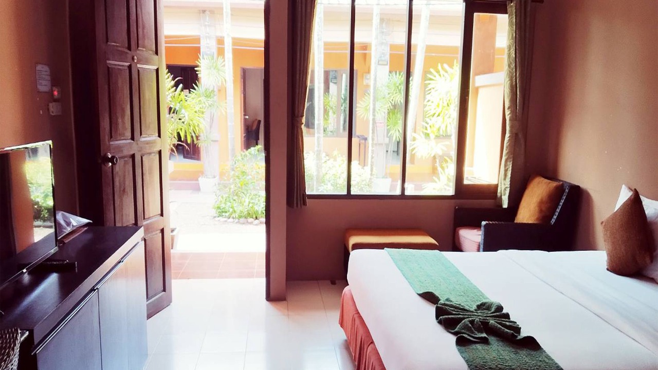 Photo of Bedroom in Chalong