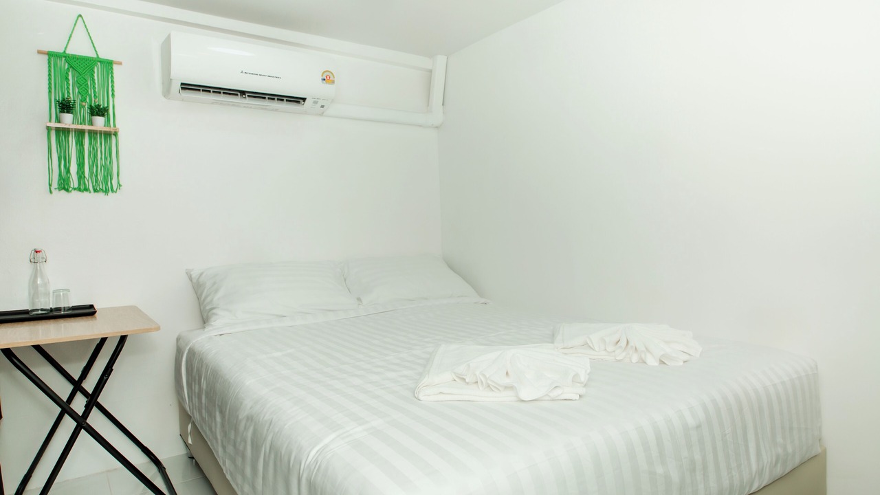 Photo of Bedroom in Khlong Tan Nuea