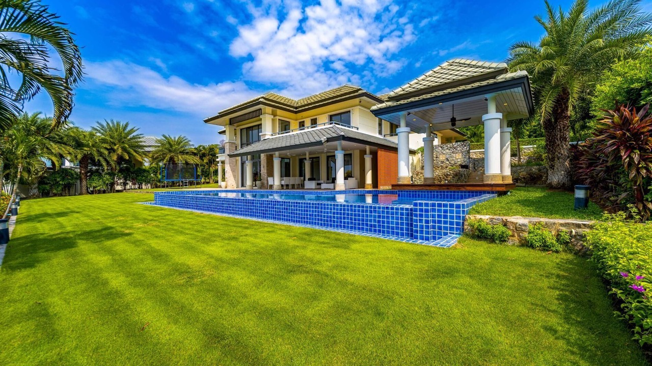 Photo of Outdoor in Hin Lek Fai