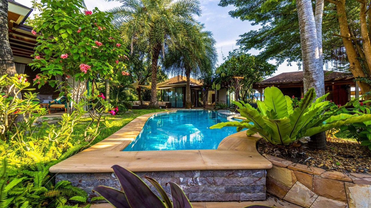 Photo of Outdoor in Hin Lek Fai