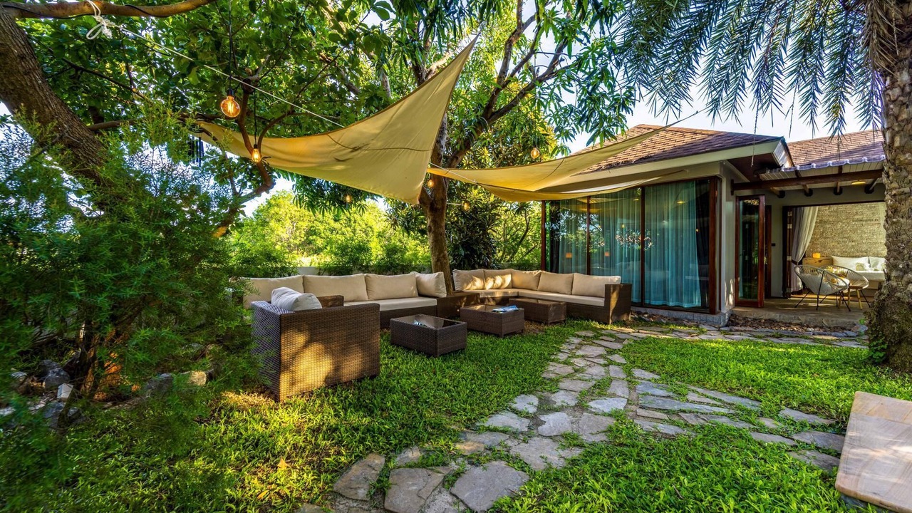 Photo of Outdoor in Hin Lek Fai