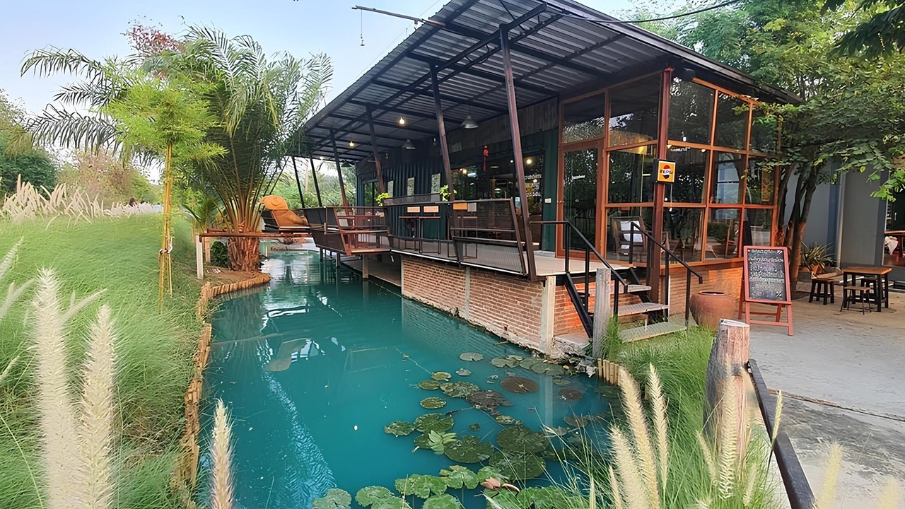 Photo of Outdoor in Manorom