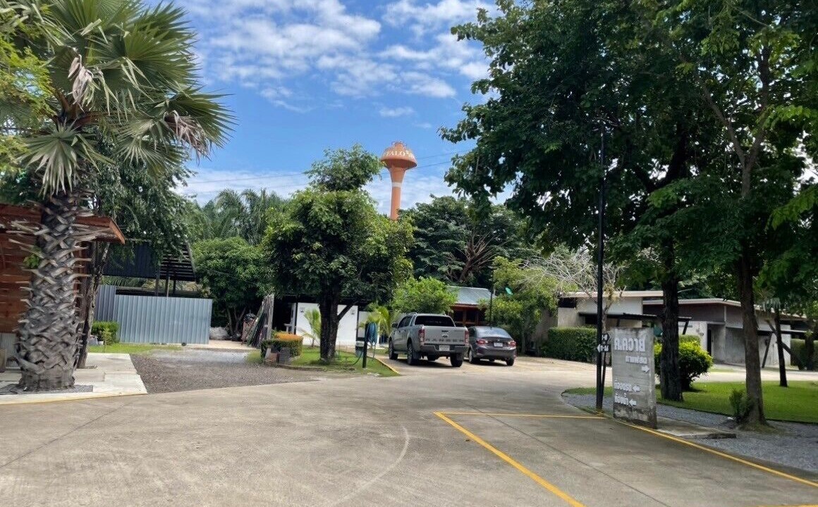 Photo of Outdoor in Manorom