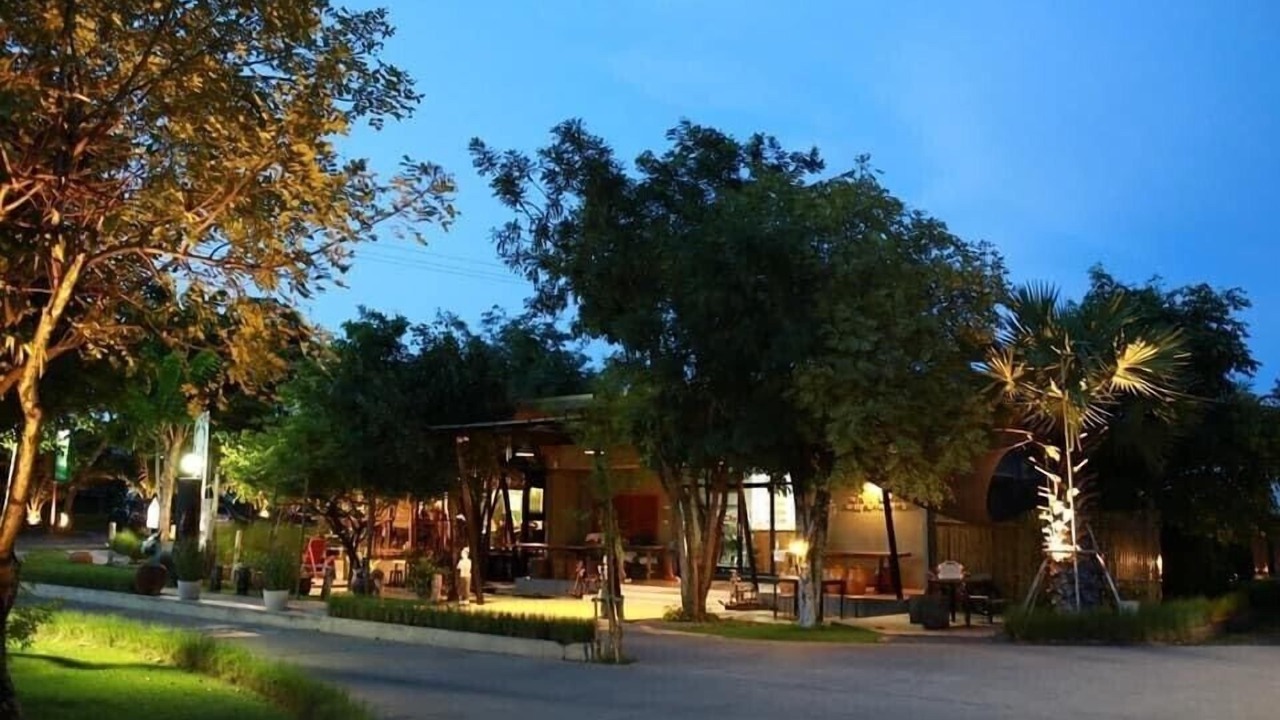Photo of Outdoor in Manorom