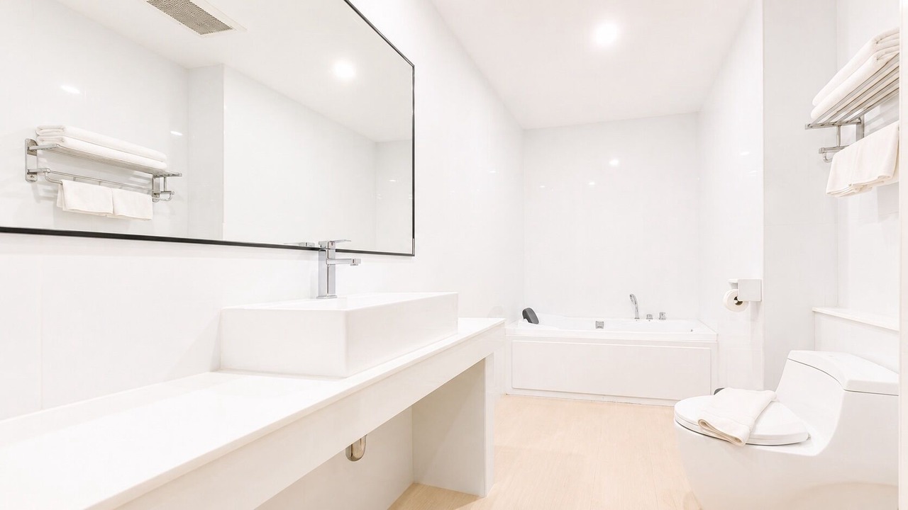 Photo of Bathroom in Lak Si