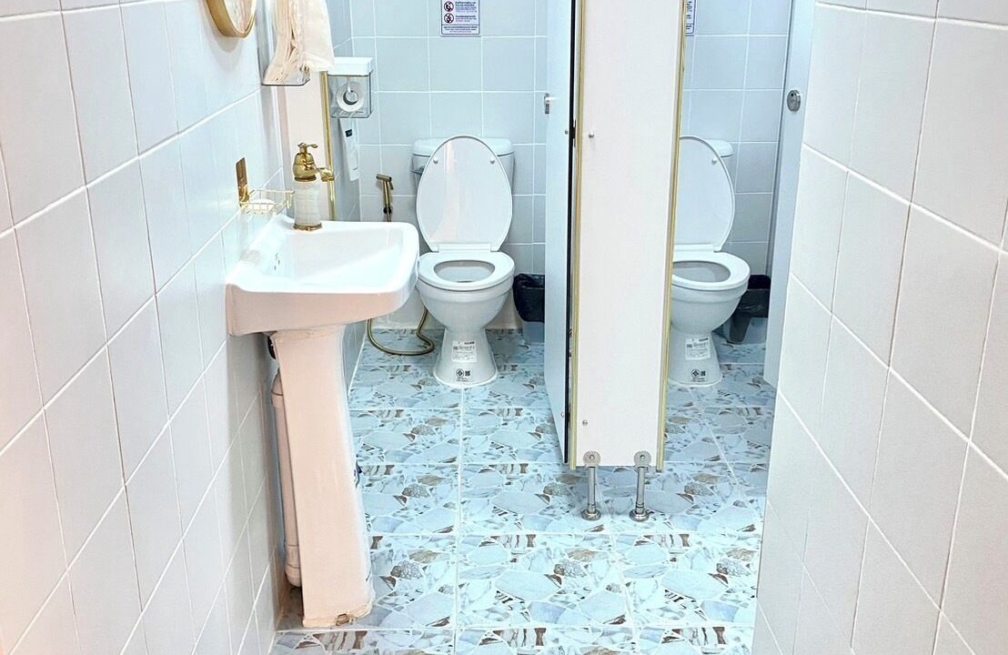 Photo of Bathroom in Khlong Toei Nuea