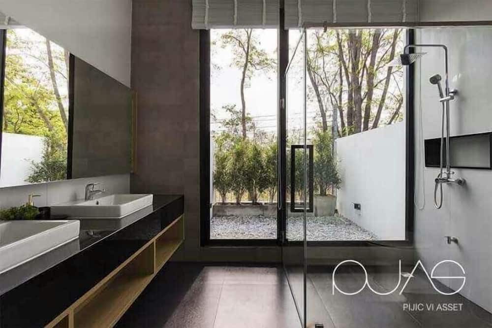 Photo of Bathroom in Hai Ya