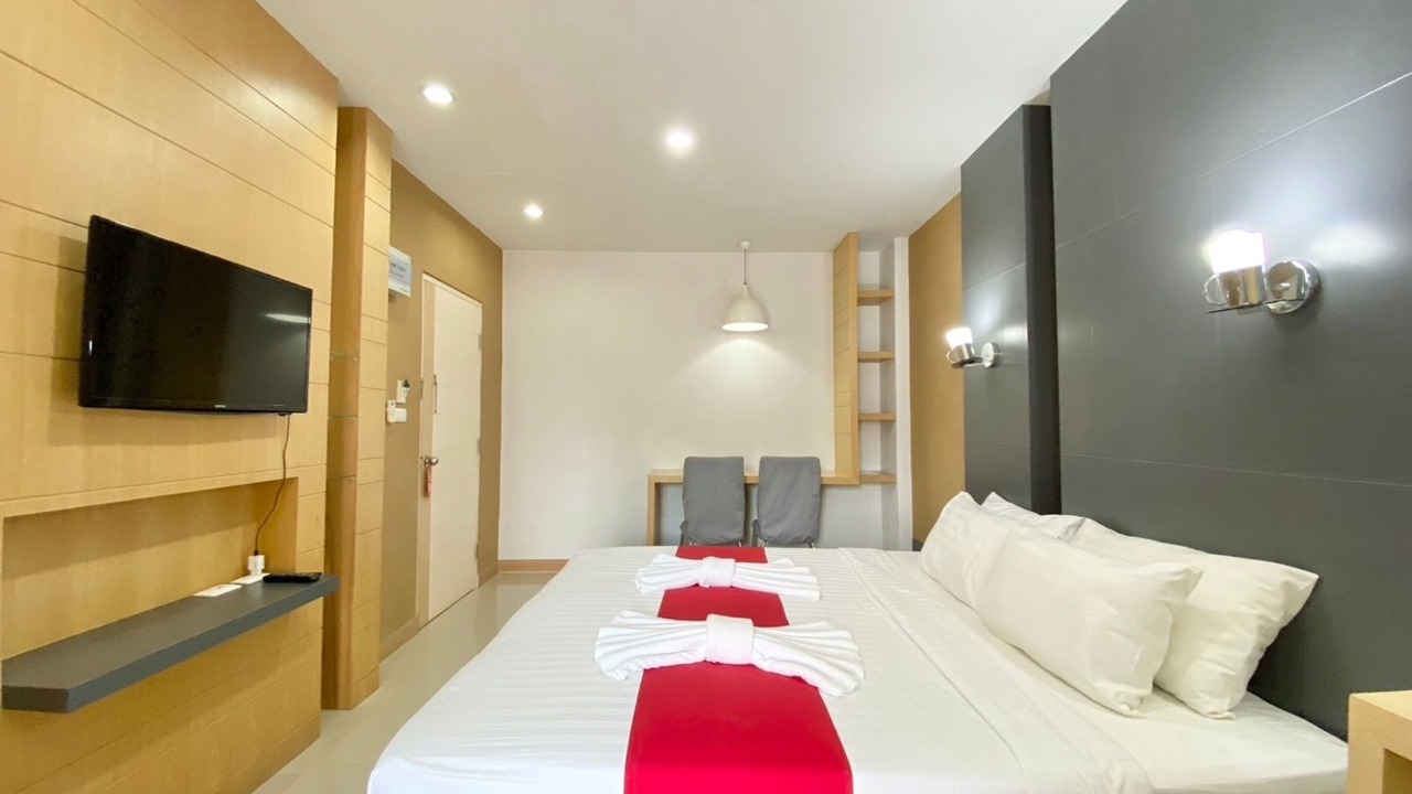 Photo of Bedroom in Chalong