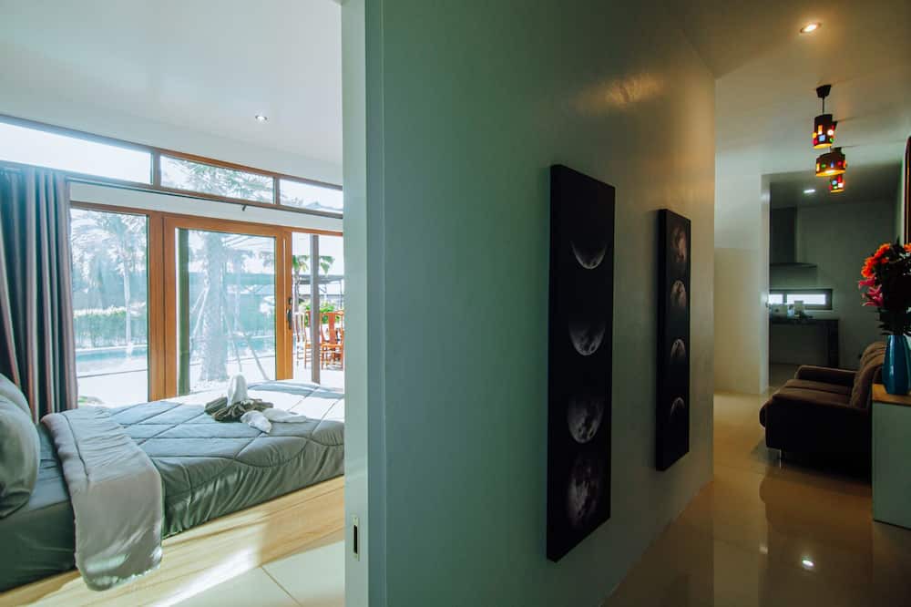 Photo of Bedroom in Pong