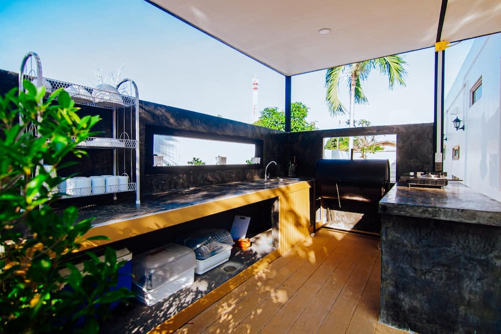 Photo of Outdoor in Pong
