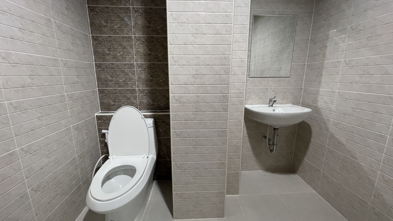 Photo of Bathroom in Samut Sakhon