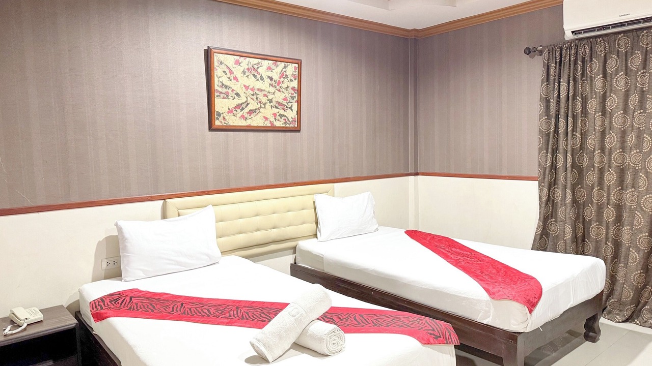 Photo of Bedroom in Chomphu