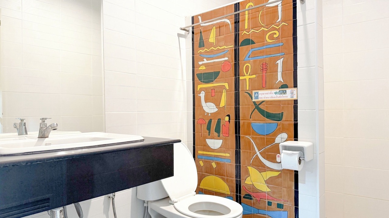 Photo of Bathroom in Chomphu