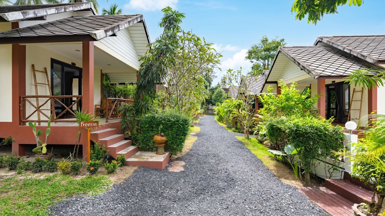 Photo of Outdoor in Lipa Noi