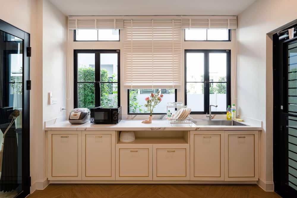 Photo of Kitchen in Saphan Sung