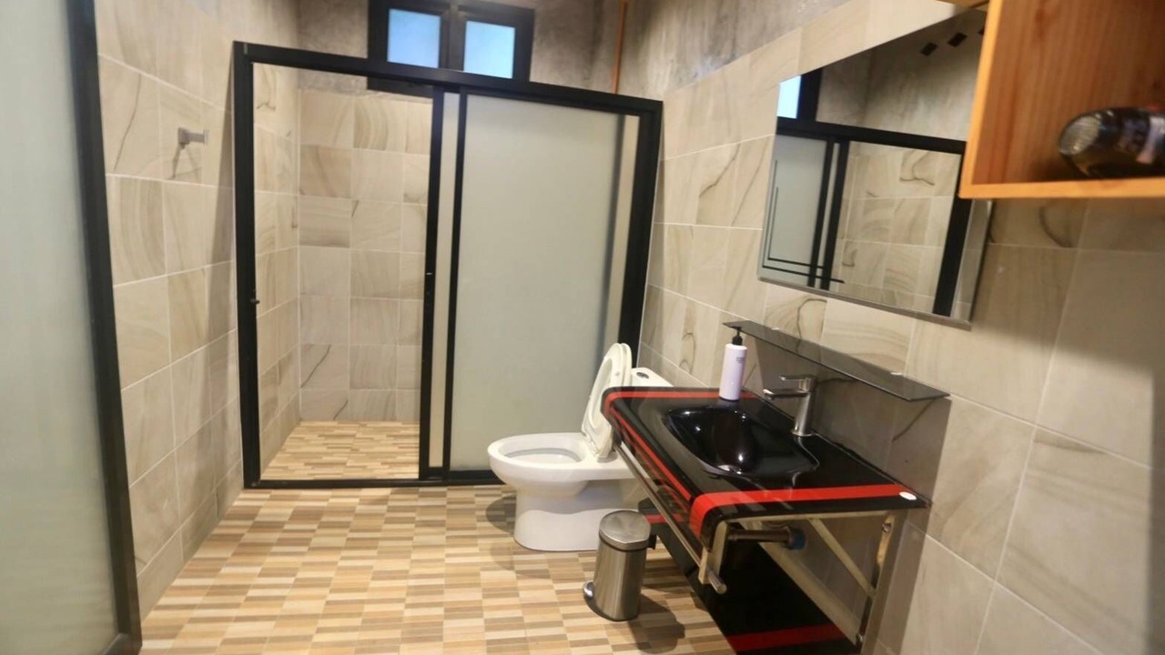 Photo of Bathroom in Phrom Lok