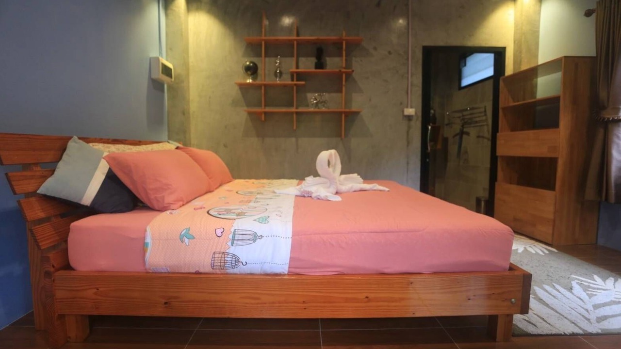 Photo of Bedroom in Phrom Lok