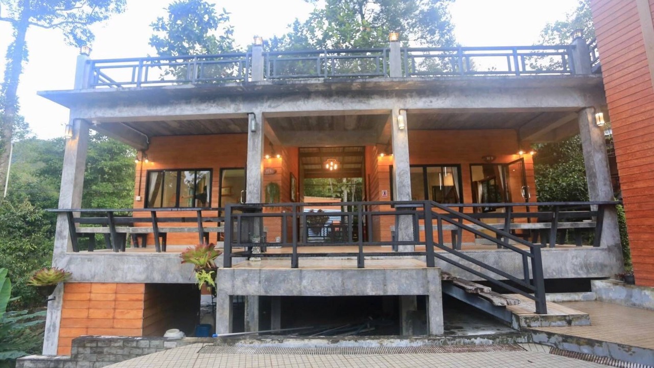 Photo of Bedroom in Phrom Lok