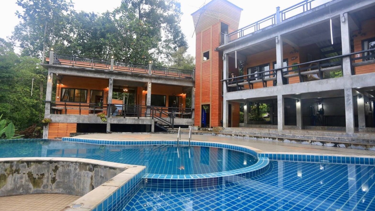 Photo of Outdoor in Phrom Lok