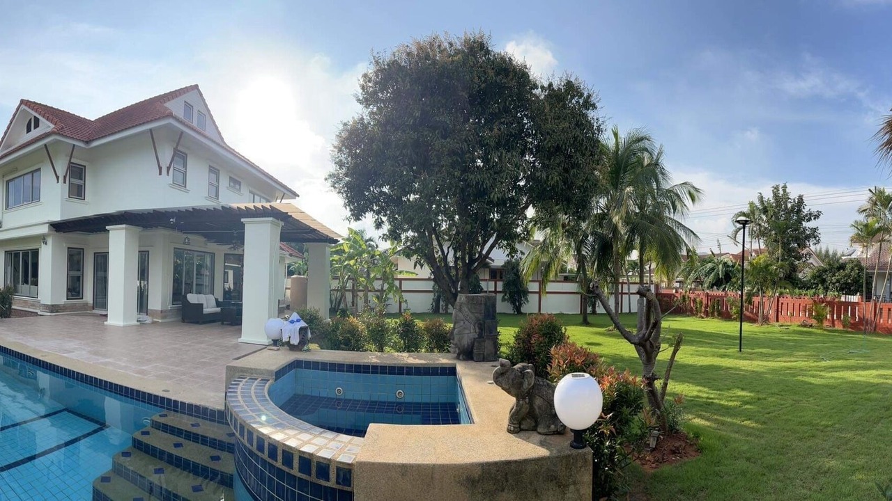 Photo of Outdoor in Pak Nam Pran
