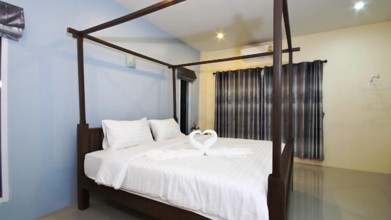 Photo of Bedroom in Thani