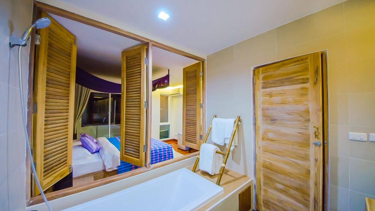 Photo of Bathroom in Thani